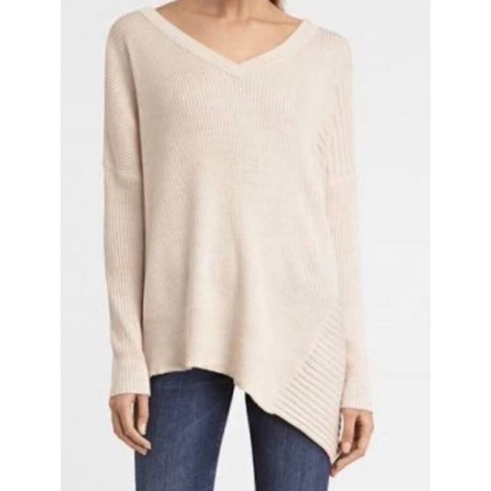 ALL Saints Keld Cream V Neck Sweater Merino Wool Relaxed Fit Asymmetrical Hem S
